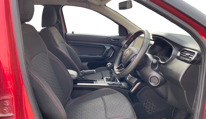 2023 Renault Kiger RXZ TURBO MT, Petrol, Manual, 8,888 km, Right Side Front Door Cabin