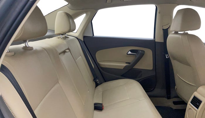 2016 Volkswagen Vento HIGHLINE PETROL AT, Petrol, Automatic, 52,937 km, Right Side Rear Door Cabin