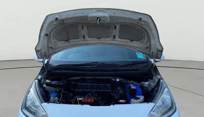 2018 Hyundai Xcent S 1.2, CNG, Manual, 1,22,642 km, Open Bonet