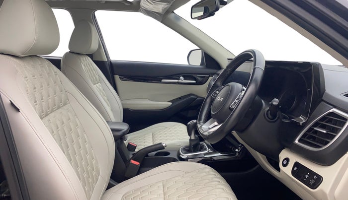 2022 KIA SELTOS HTX 1.5 PETROL, Petrol, Manual, 47,062 km, Right Side Front Door Cabin