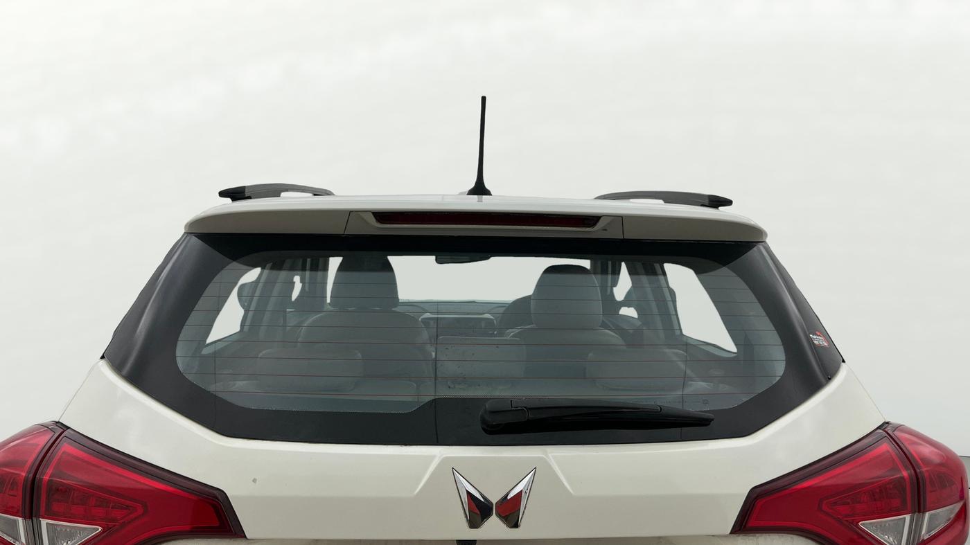 2023 Mahindra XUV300 W8 (O) 1.2 PETROL AMT, Petrol, Automatic, 44,587 km, Rear Windshield