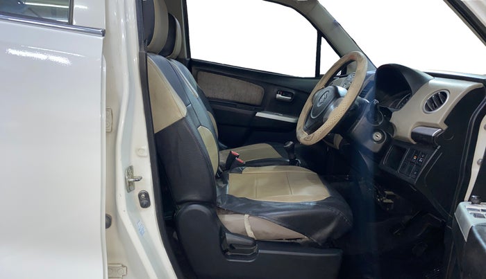 2015 Maruti Wagon R 1.0 VXI, Petrol, Manual, 72,884 km, Right Side Front Door Cabin