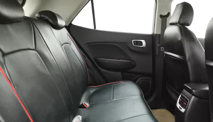2021 Hyundai VENUE SX 1.0 TURBO IMT DUAL TONE, Petrol, Manual, 63,238 km, Right Side Rear Door Cabin
