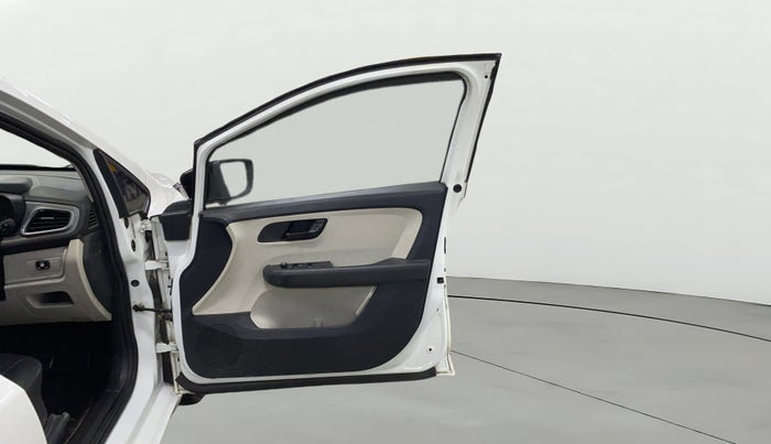 2021 Tata ALTROZ XM PLUS PETROL, CNG, Manual, 28,926 km, RHS Front Door