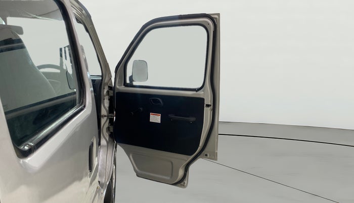 2020 Maruti Eeco 5 STR WITH A/C+HTR CNG, CNG, Manual, 1,28,645 km, RHS Front Door