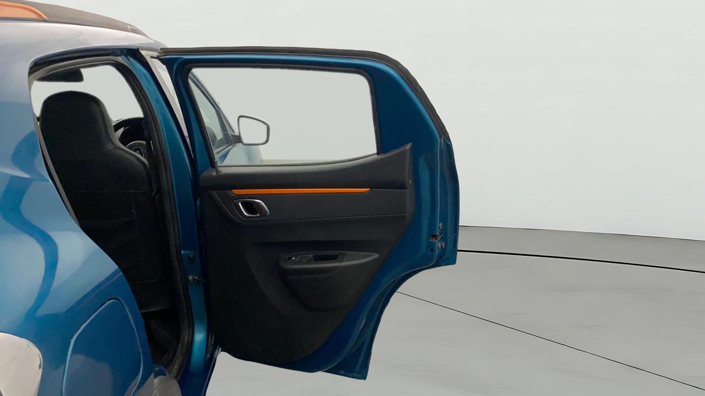 2019 Renault Kwid CLIMBER 1.0 AMT (O), CNG, Automatic, 55,495 km, RHS Rear Door