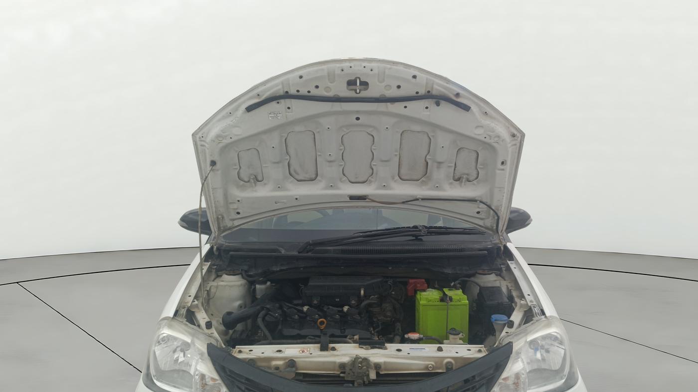 2019 Toyota Etios Liva V DUAL TONE, Petrol, Manual, 1,30,217 km, Open Bonet
