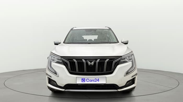 2023 Mahindra XUV700 AX 7 LUXURY D AT 7 STR, Diesel, Automatic, 56,387 km, Front