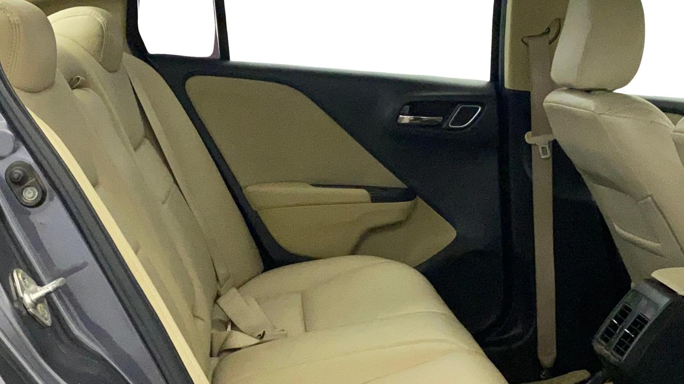 2020 Honda City 1.5L I-VTEC V MT, Petrol, Manual, 57,201 km, Right Side Rear Door Cabin