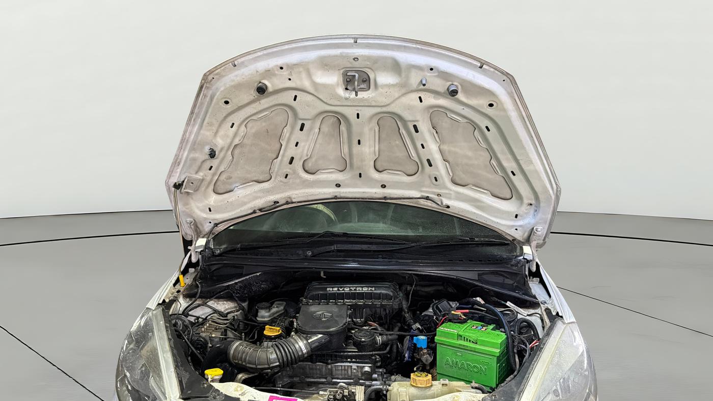 2018 Tata Tiago XZ PETROL, CNG, Manual, 1,17,606 km, Open Bonet