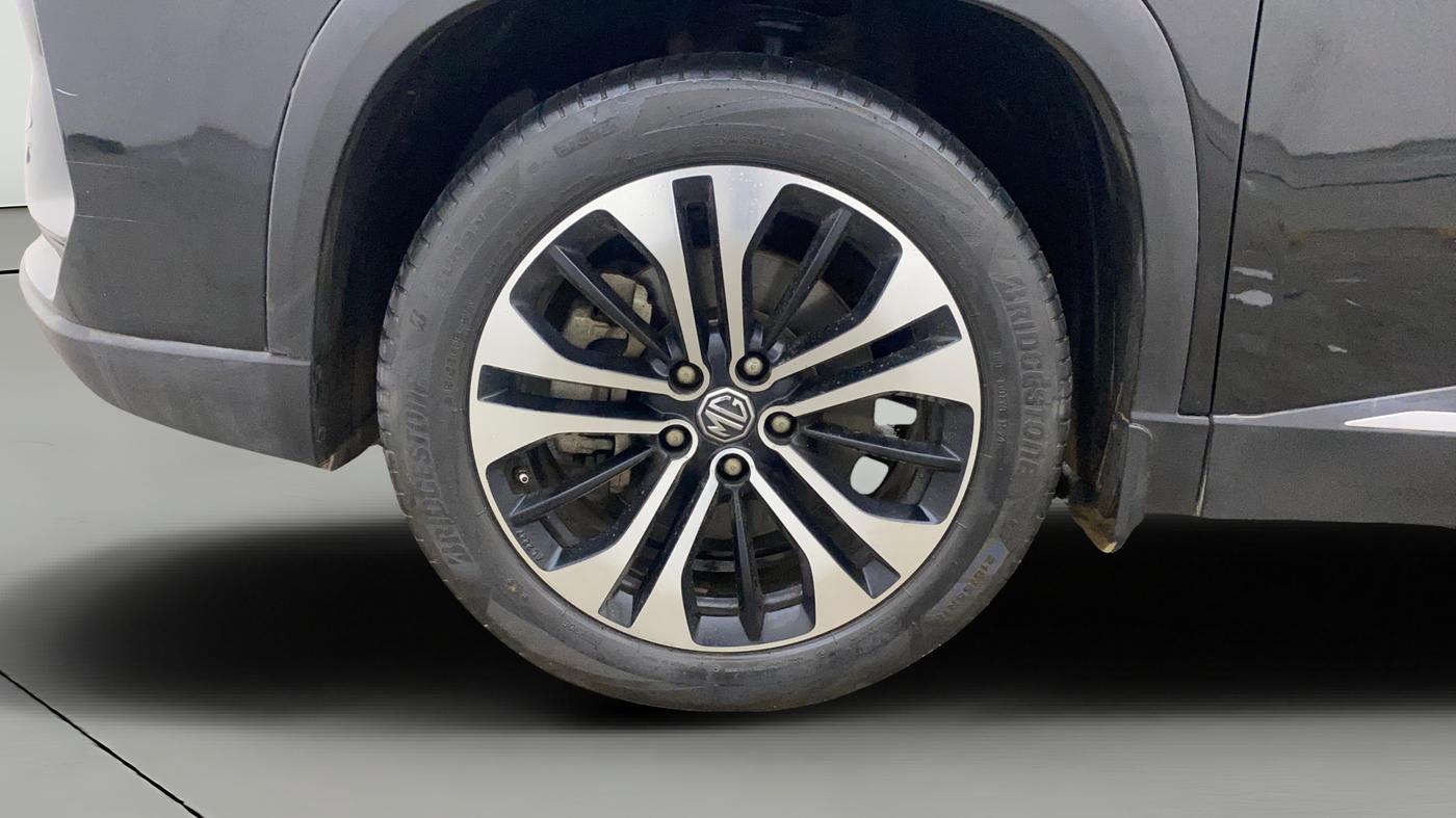2021 MG HECTOR PLUS SHARP 2.0 DIESEL TURBO MT 6-STR, Diesel, Manual, 1,07,362 km, Left Front Wheel