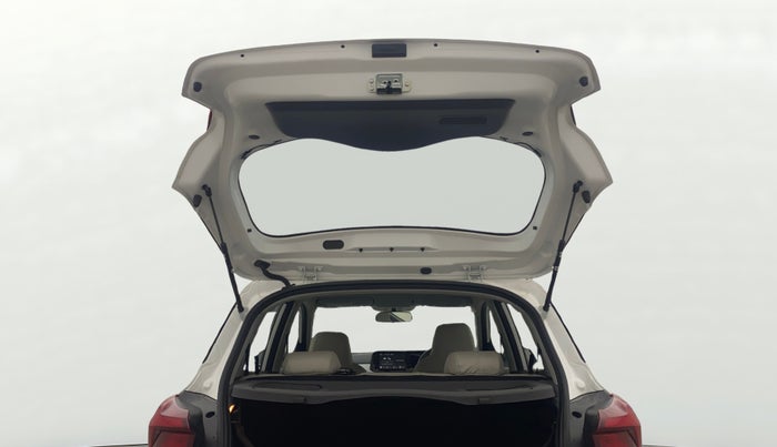 2025 Hyundai GRAND I10 NIOS SPORTZ 1.2 KAPPA VTVT, Petrol, Manual, 3,074 km, Boot Door Open