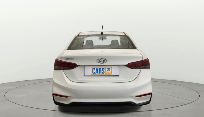 2018 Hyundai Verna 1.4 E PETROL, Petrol, Manual, 24,938 km, Back/Rear