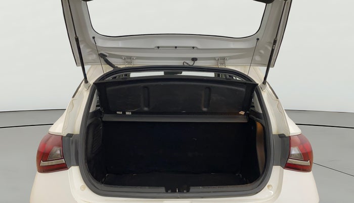 2023 Hyundai NEW I20 ASTA 1.2 MT, Petrol, Manual, 22,411 km, Boot Open Zoomed View