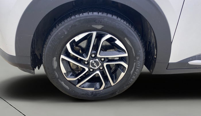 2023 KIA CARENS LUXURY PLUS 1.5 DIESEL AT 7 STR, Diesel, Automatic, 1,27,119 km, Left Front Wheel