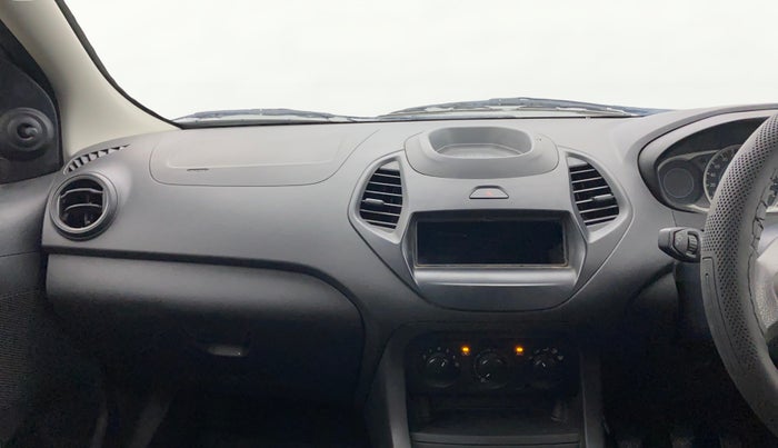 2016 Ford New Figo AMBIENTE 1.2 PETROL, Petrol, Manual, 46,895 km, Air Conditioner