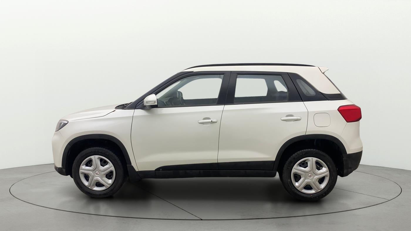 2022 Maruti Vitara Brezza VXI AT SHVS, Petrol, Automatic, 30,010 km, Left Side