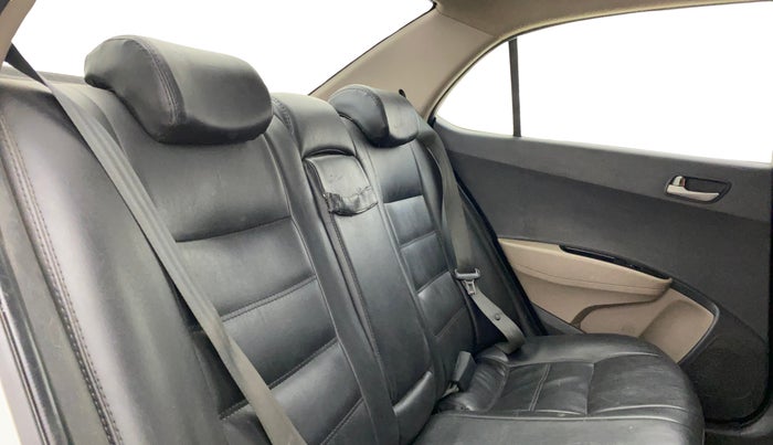 2015 Hyundai Xcent SX 1.2 (O), CNG, Manual, 1,15,519 km, Right Side Rear Door Cabin