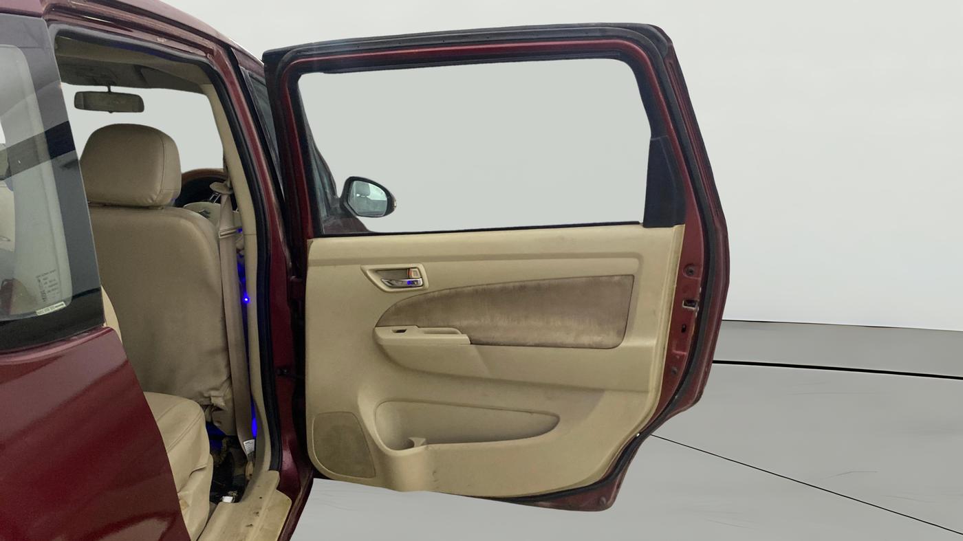 2013 Maruti Ertiga VXI CNG, CNG, Manual, 1,02,537 km, RHS Rear Door