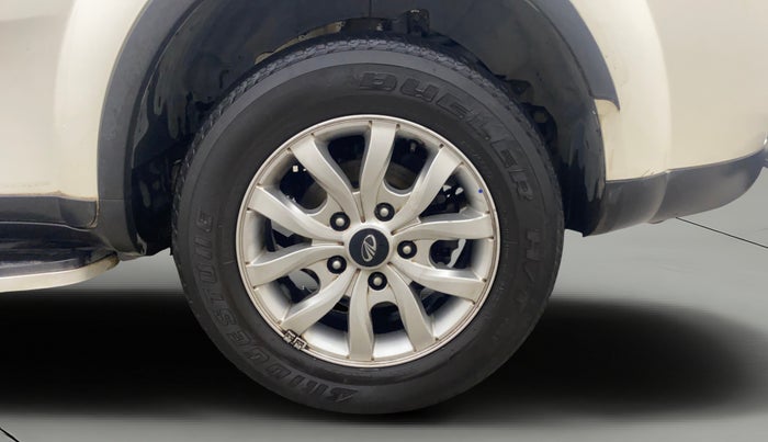 2017 Mahindra XUV500 W10, Diesel, Manual, 98,291 km, Left Rear Wheel