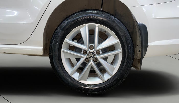 2018 Skoda Rapid STYLE 1.5 TDI, Diesel, Manual, 61,396 km, Left Rear Wheel