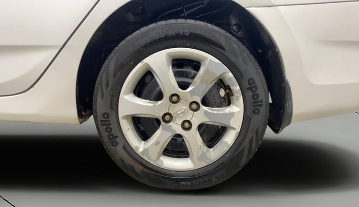 2012 Hyundai Verna FLUIDIC 1.4 VTVT, Petrol, Manual, 1,40,443 km, Left Rear Wheel