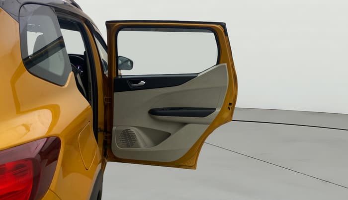2024 Renault TRIBER RXZ, Petrol, Manual, 37,265 km, RHS Rear Door