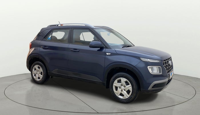 2022 Hyundai VENUE S 1.2, Petrol, Manual, 40,517 km, Right Front Diagonal