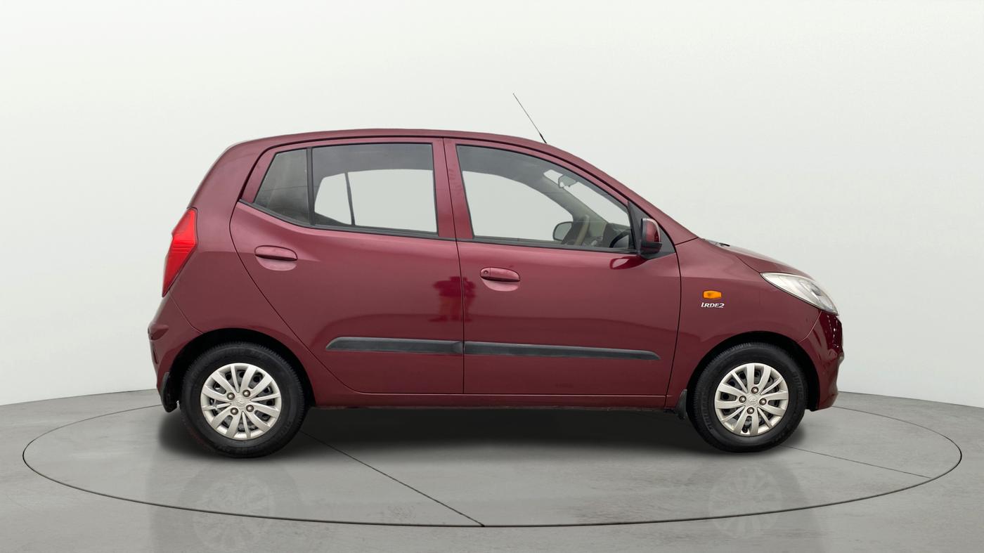 2016 Hyundai i10 SPORTZ 1.1, Petrol, Manual, 49,574 km, Right Side View