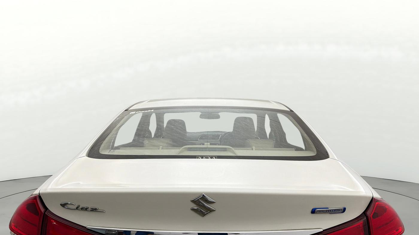 2025 Maruti Ciaz ALPHA  AT 1.5 SHVS PETROL, Petrol, Automatic, 5,025 km, Rear Windshield