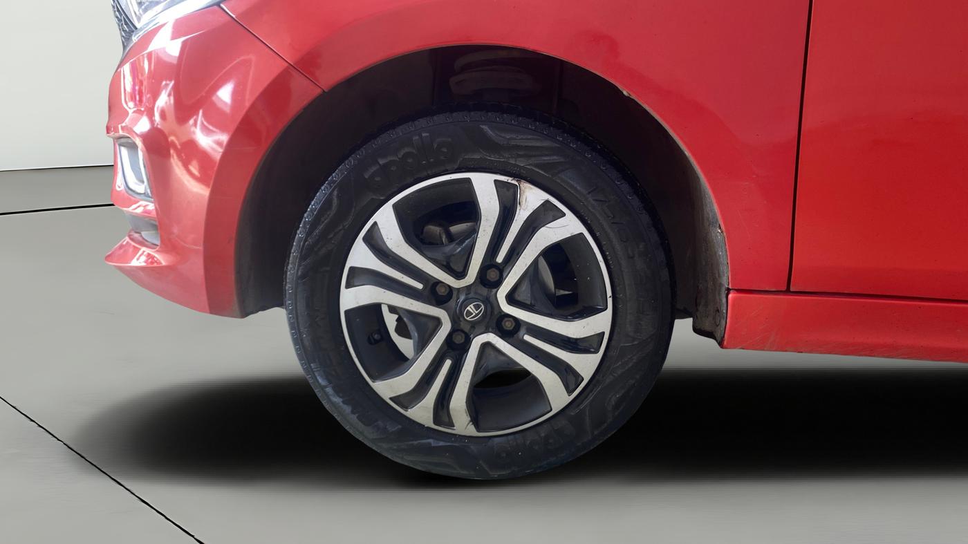 2024 Tata Tiago  XZA Plus CNG, CNG, Automatic, 45,169 km, Left Front Wheel