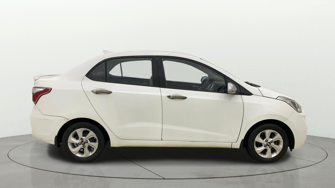 2019 Hyundai Xcent SX 1.2, CNG, Manual, 1,30,952 km, Right Side View