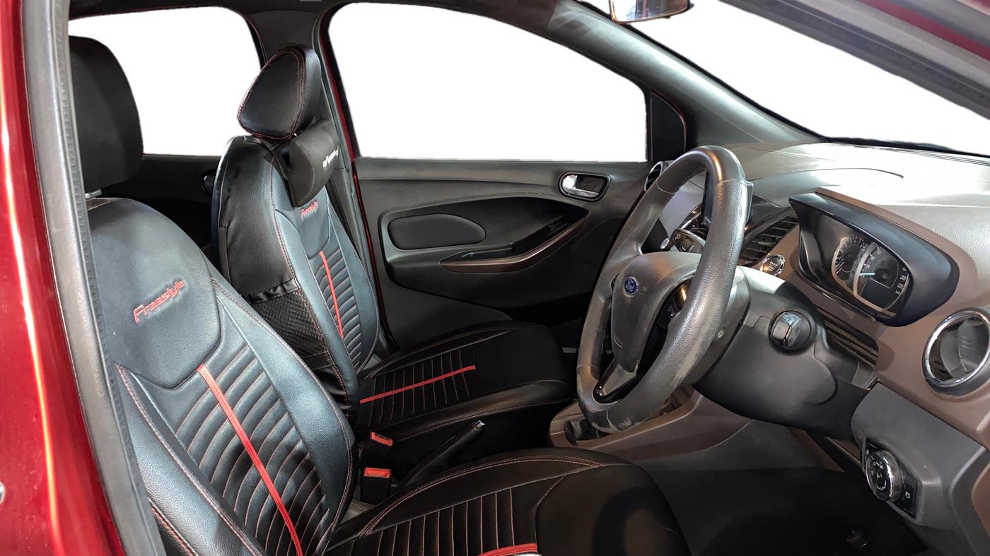 2019 Ford FREESTYLE TITANIUM 1.2 PETROL, Petrol, Manual, 89,393 km, Right Side Front Door Cabin