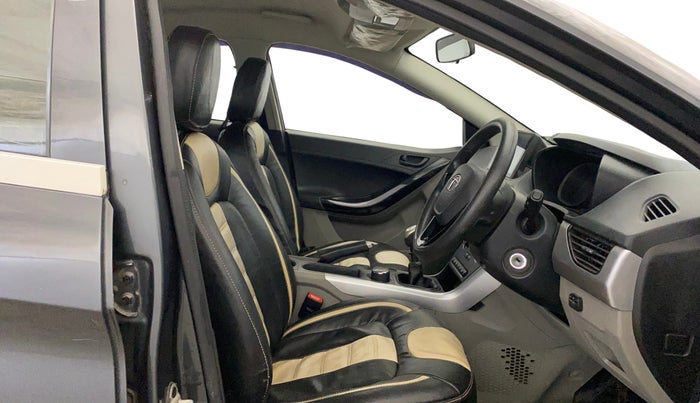 2018 Tata NEXON XM PETROL, CNG, Manual, 70,917 km, Right Side Front Door Cabin