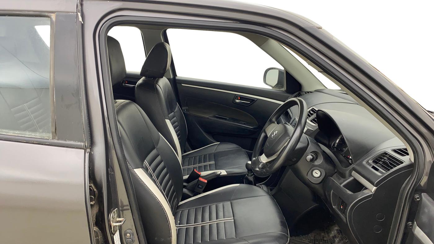 2017 Maruti Swift VXI, Petrol, Manual, 26,713 km, Right Side Front Door Cabin