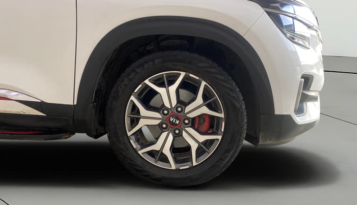 2021 KIA SELTOS GTX PLUS AT 1.5 DIESEL, Diesel, Automatic, 86,321 km, Right Front Wheel