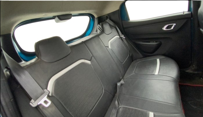 2023 Renault Kwid CLIMBER MT 1.0, Petrol, Manual, 22,690 km, Right Side Rear Door Cabin
