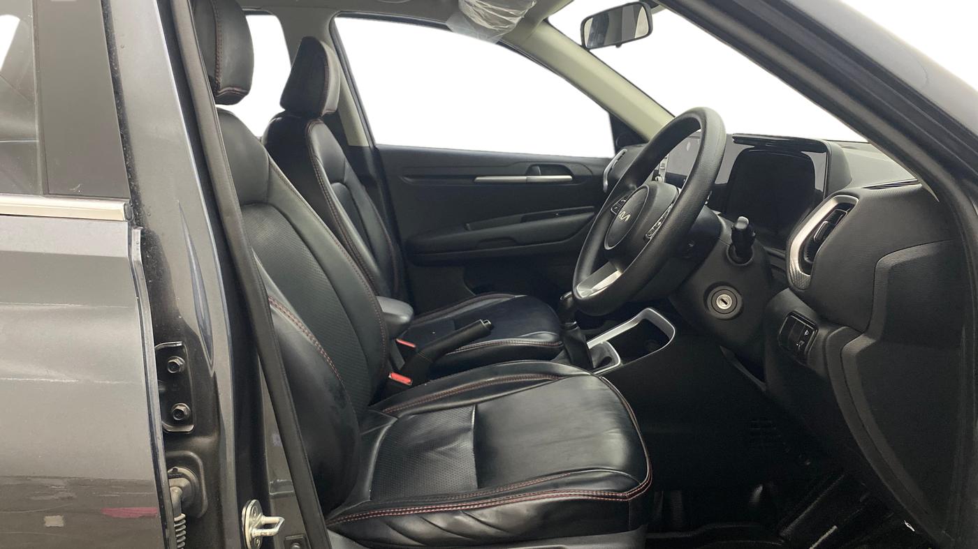 2022 KIA SONET HTK PLUS 1.2, Petrol, Manual, 73,745 km, Right Side Front Door Cabin