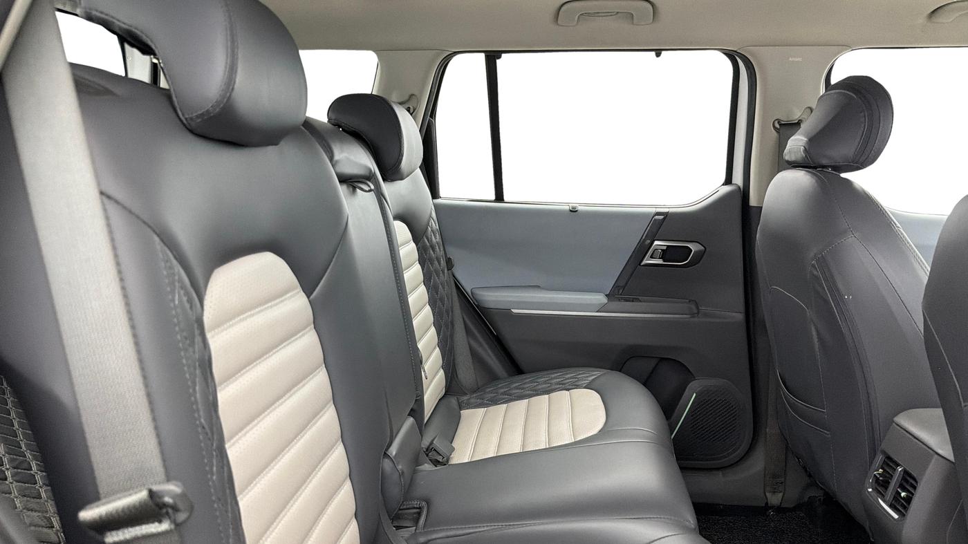 2025 KIA SYROS HTK Plus 1.5 Diesel 6MT, Diesel, Manual, 39,518 km, Right Side Rear Door Cabin