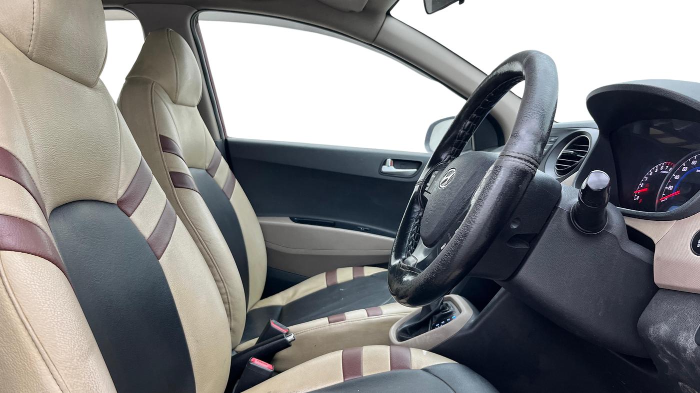 2016 Hyundai Grand i10 ASTA AT 1.2 KAPPA VTVT, Petrol, Automatic, 98,537 km, Right Side Front Door Cabin