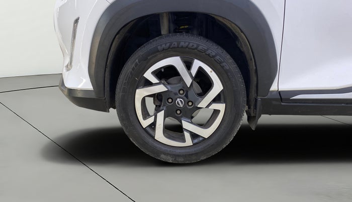 2023 Nissan MAGNITE XV PREMIUM, CNG, Manual, 8,767 km, Left Front Wheel