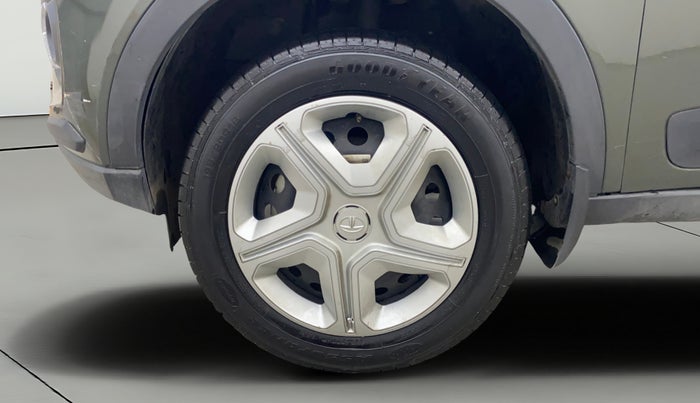 2023 Tata NEXON XMA SUNROOF PETROL, Petrol, Automatic, 14,457 km, Left Front Wheel