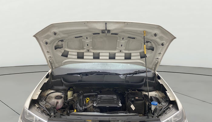 2022 Volkswagen TAIGUN COMFORTLINE 1.0 TSI MT, Petrol, Manual, 29,920 km, Open Bonet