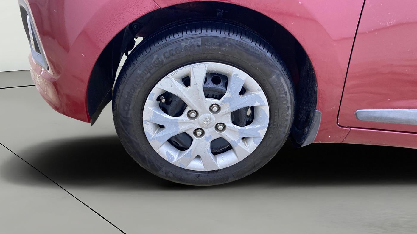 2015 Hyundai Grand i10 SPORTZ 1.2 KAPPA VTVT, Petrol, Manual, 75,440 km, Left Front Wheel