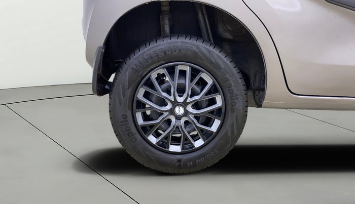 2018 Datsun Redi Go T (O), Petrol, Manual, 53,059 km, Right Rear Wheel