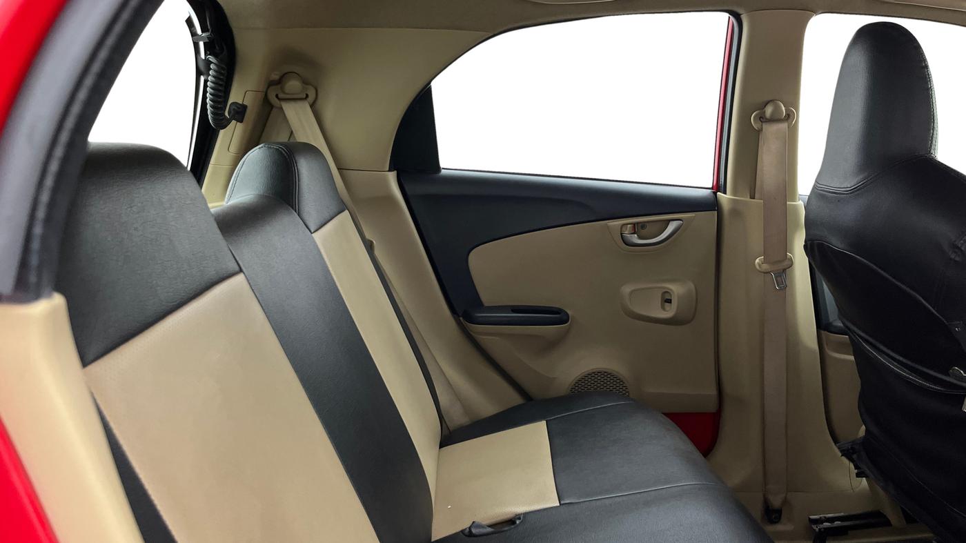 2015 Honda Brio VX AT, Petrol, Automatic, 62,075 km, Right Side Rear Door Cabin
