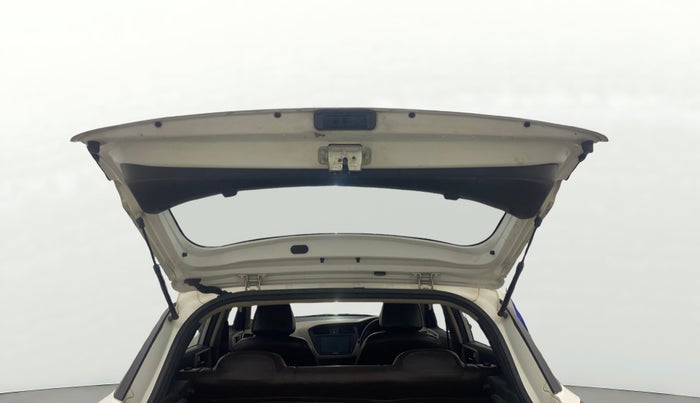 2014 Hyundai Elite i20 SPORTZ 1.2, Petrol, Manual, 1,22,146 km, Boot Door Open