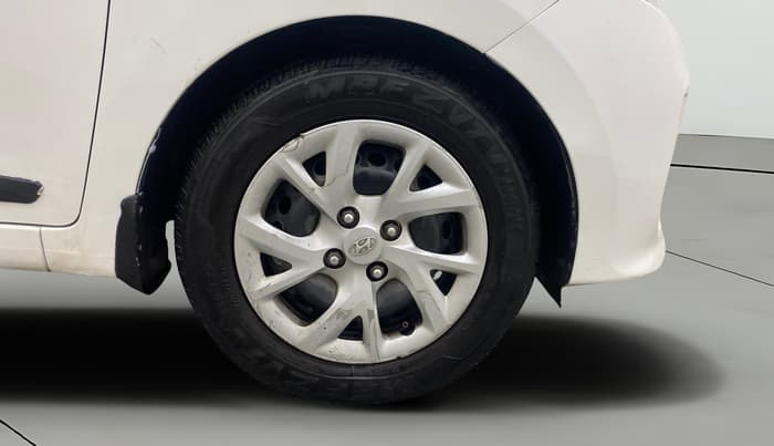 2019 Hyundai Grand i10 MAGNA AT 1.2 KAPPA VTVT, Petrol, Automatic, 79,288 km, Right Front Wheel