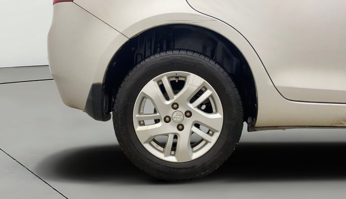 2013 Maruti Swift Dzire ZXI, Petrol, Manual, 1,46,661 km, Right Rear Wheel