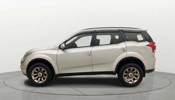 2018 Mahindra XUV500 W9, Diesel, Manual, 95,179 km, Left Side